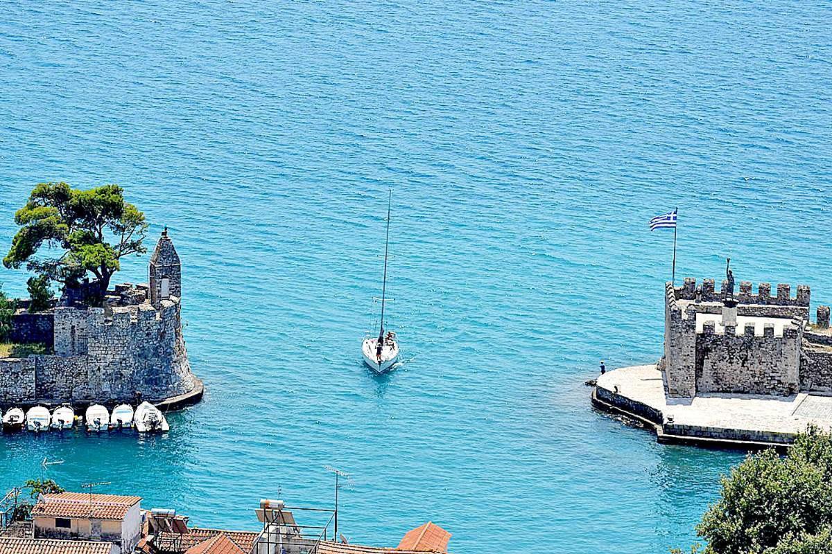 Nafpaktos-Luxury Suite Dış mekan fotoğraf